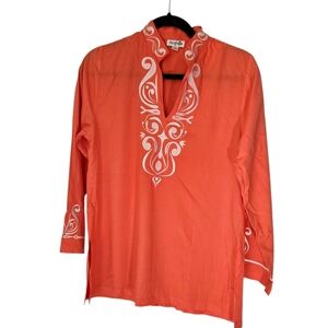 Escapada Coral Embroidered Women's V-Neck Blouse